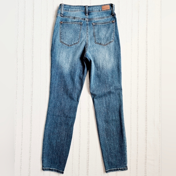 Judy Blue Slim Fit Jeans Size 1(25) No Distressing Straight Skinny Stretch Denim - Picture 10 of 16